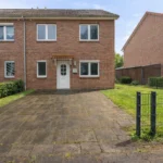 Reihenendhaus mit Garage und Wohlfühlgarten