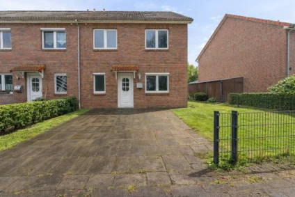 Reihenendhaus mit Garage und Wohlfühlgarten